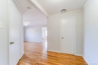 2213 Mt Hope Rd in Middletown, NY - Building Photo - Building Photo