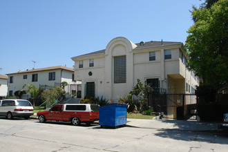 926 S Gramercy Dr in Los Angeles, CA - Building Photo - Building Photo