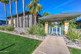 1630 E Georgia Ave in Phoenix, AZ - Building Photo