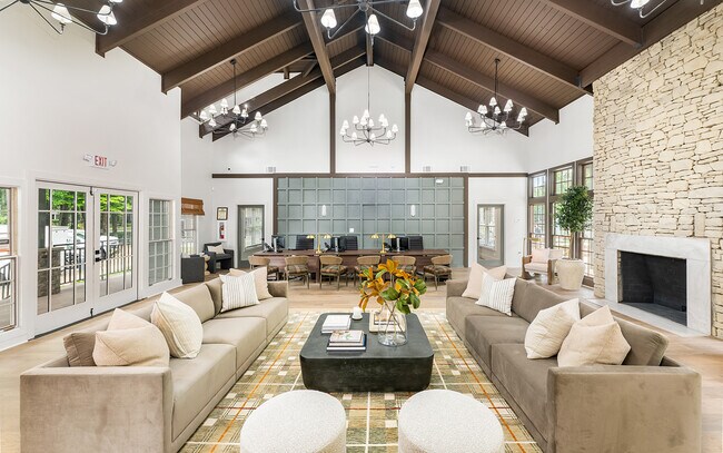 MAA Providence Main in Huntsville, AL - Building Photo - Building Photo