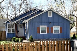 609 Eastview Cir in Franklin, TN - Building Photo