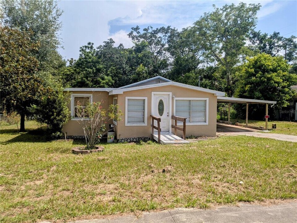721 Pitt St in Clermont, FL - Building Photo
