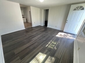 608 W Hill Ave N in Hillsborough, NC - Building Photo - Building Photo