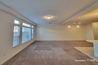 5878 Aurora Gold Ave in Las Vegas, NV - Building Photo - Building Photo