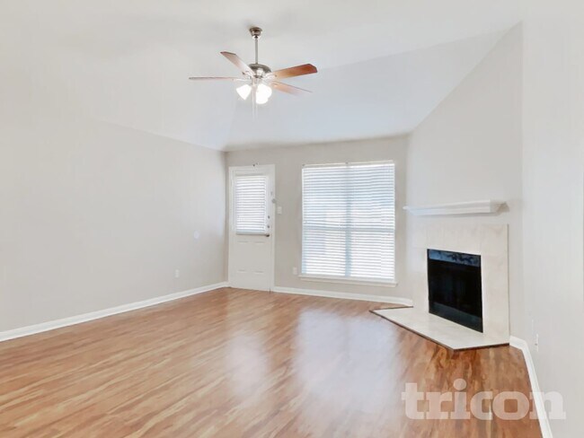 3915 Liberty Square Trail in Fresno, TX - Building Photo - Building Photo