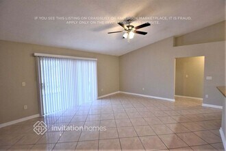 1335 Ardmore St in St. Augustine, FL - Foto de edificio - Building Photo