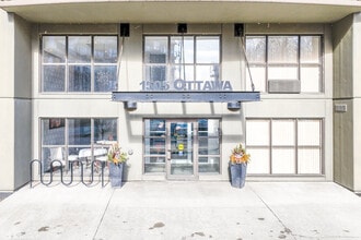 Lexington Grand in Kitchener, ON - Building Photo - Building Photo