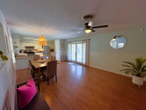 5204 7th St in Lubbock, TX - Foto de edificio - Building Photo