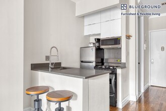 290 W 12th St in New York, NY - Building Photo - Building Photo