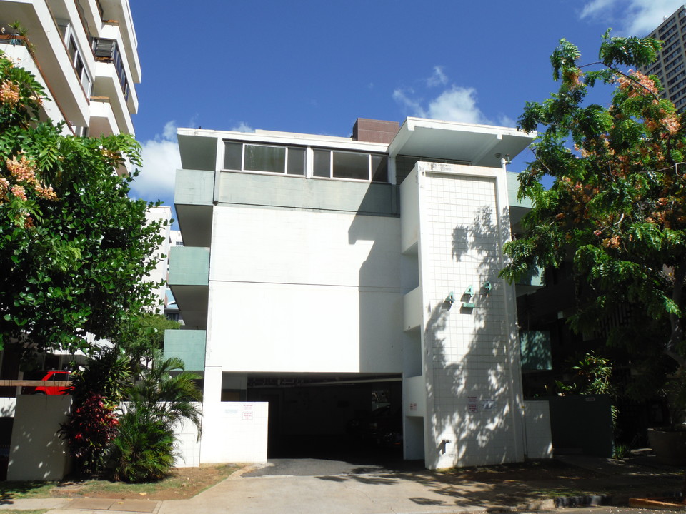 449 Kuamoo St in Honolulu, HI - Foto de edificio