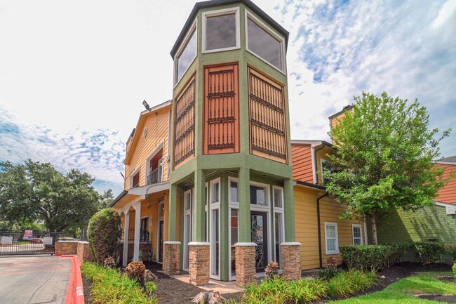 Casa Del Mar in Houston, TX - Foto de edificio - Building Photo