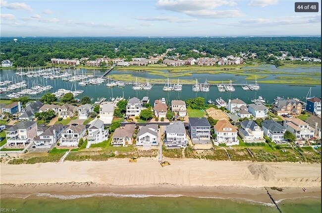 31 Bay Front Pl in Hampton, VA - Building Photo - Building Photo