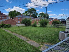 594 Chatham Rd in Columbus, OH - Building Photo - Building Photo
