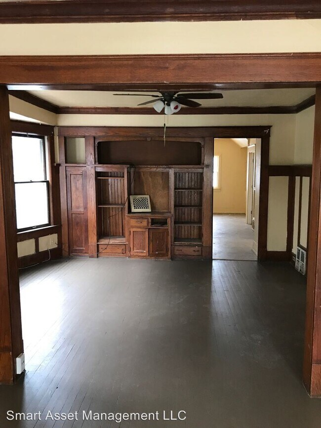 2461 N 45th St in Milwaukee, WI - Building Photo - Building Photo