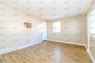 1370 Reale Ave in St. Louis, MO - Building Photo - Building Photo