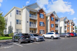 932 Del Negro Ct, Unit 932 Del Negro Ct in South Plainfield, NJ - Building Photo