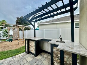 12070 Wynnfield Lakes Cir in Jacksonville, FL - Building Photo - Building Photo