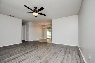 5927 Stokes Rd in Lakeland, FL - Building Photo - Building Photo
