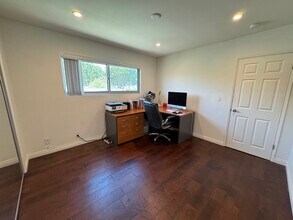 2309 5th St, Unit 2309 5th St #3 in Santa Monica, CA - Building Photo - Building Photo