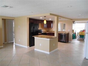 7333 Sequoia Dr in New Port Richey, FL - Building Photo - Building Photo