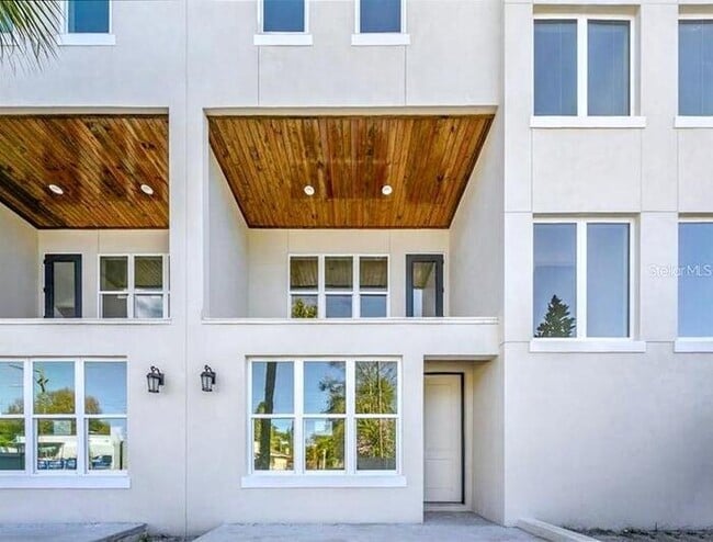 4917 N Nebraska Ave in Tampa, FL - Building Photo - Building Photo