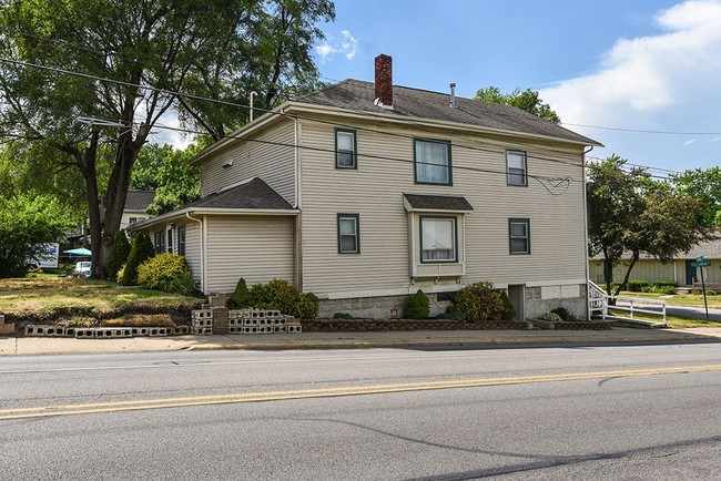 1725 Columbia St in Lafayette, IN - Building Photo - Building Photo