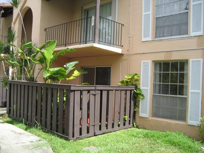 property at 10748 N Kendall Dr