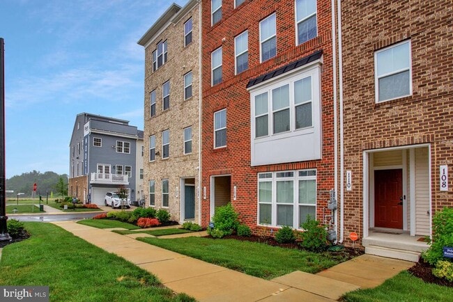 100 Lawndale Dr in Bowie, MD - Building Photo - Building Photo