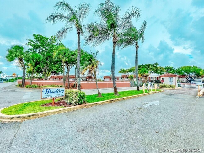 20905 NE 8th Ct in Miami, FL - Building Photo - Building Photo