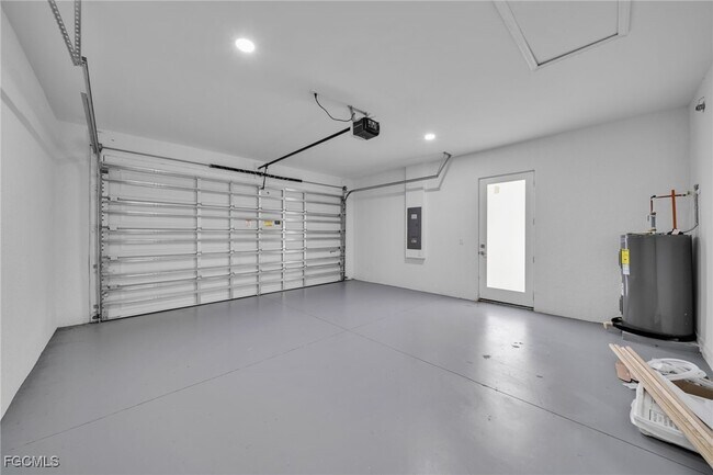 312 Harrison Dr in Lehigh Acres, FL - Building Photo - Building Photo