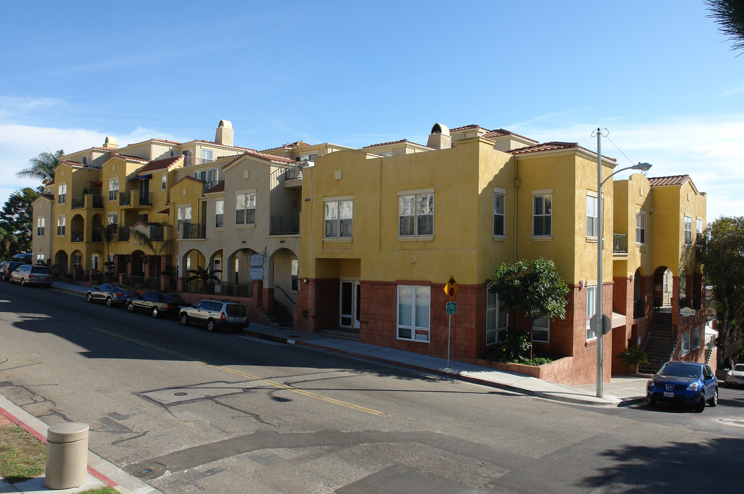 428-436 Poli St in Ventura, CA - Building Photo