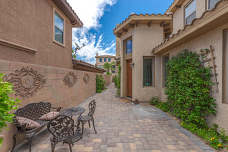 1080 Via St Lucia Pl in Henderson, NV - Building Photo - Building Photo