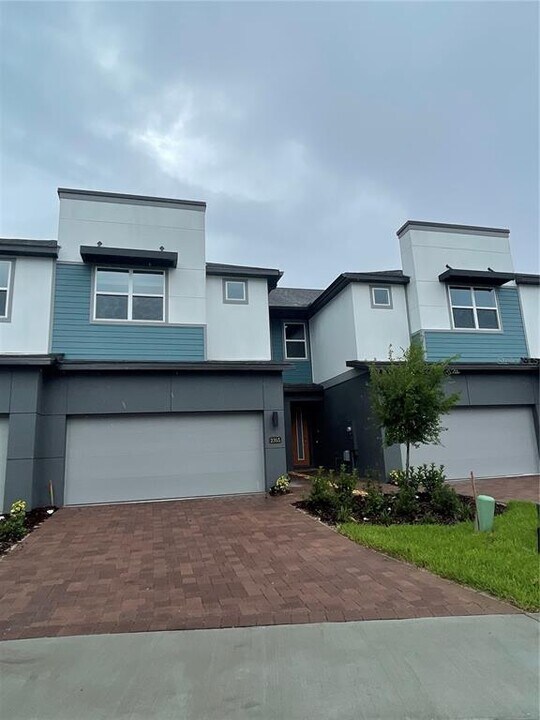 2305 Shadowland Lp in Winter Park, FL - Building Photo