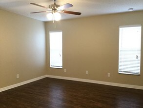 1072 Bluegrass Dr in Groveland, FL - Building Photo - Building Photo