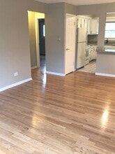 7952 Madison St in River Forest, IL - Building Photo - Building Photo