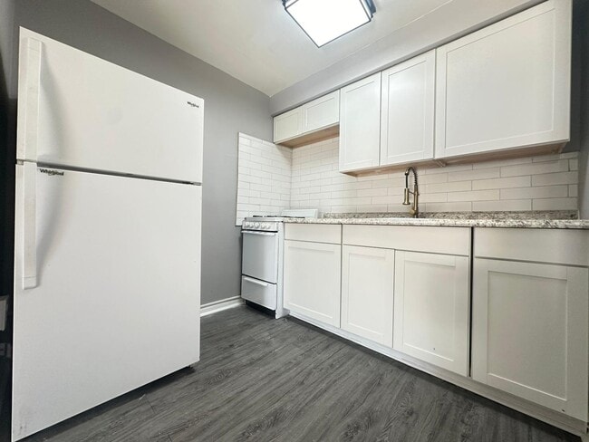 7131 Marshall Rd in Upper Darby, PA - Building Photo - Building Photo