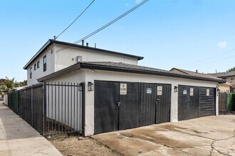 1308 N Mulberry St in Compton, CA - Foto de edificio - Building Photo