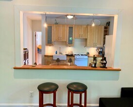 2258 Cathedral Ave NW, Unit 58 #2 in Washington, DC - Foto de edificio - Building Photo