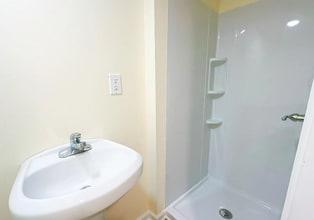 14649 London Ln in Bowie, MD - Building Photo - Building Photo
