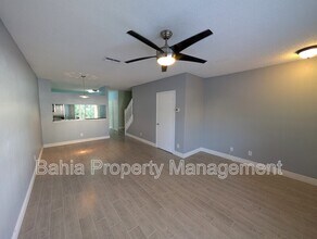 5440 Carrollwood Key Dr in Tampa, FL - Building Photo - Building Photo