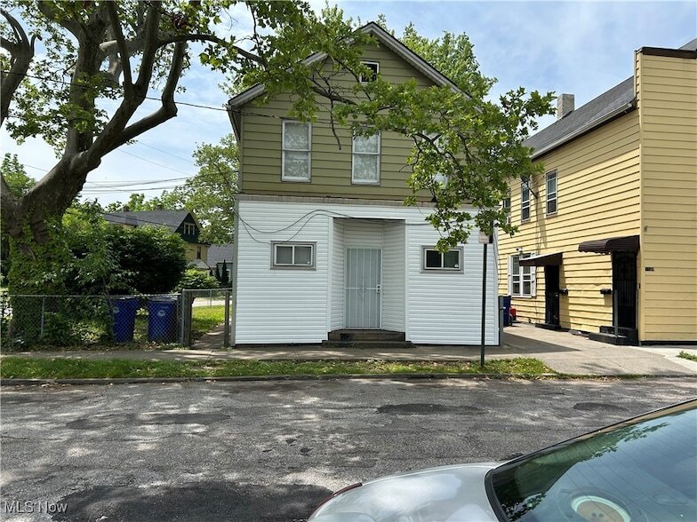 1130 E 68th St in Cleveland, OH - Building Photo