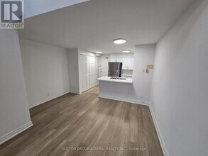 41 Vly Vw Rd in Kitchener, ON - Building Photo - Building Photo