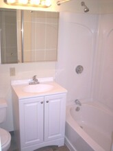 9 Holmes St in Quincy, MA - Building Photo - Building Photo