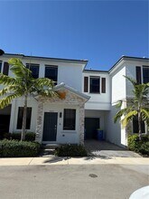 1909 SW 5th Rd in Fort Lauderdale, FL - Building Photo - Building Photo