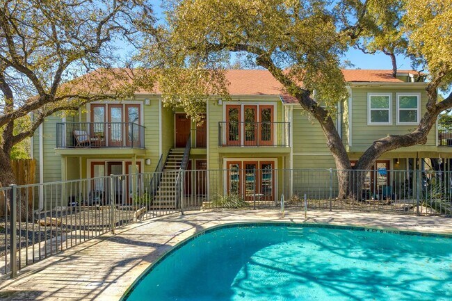 3601 Menchaca Rd in Austin, TX - Building Photo - Building Photo