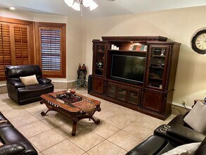 1220 St John Loop in Laredo, TX - Building Photo - Building Photo