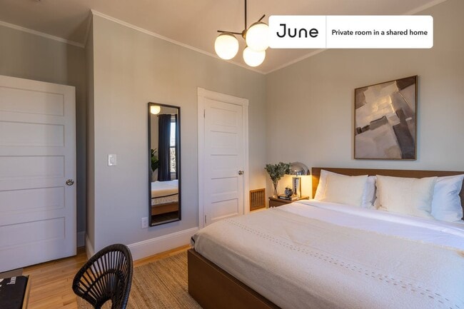 Private bedroom in 4 bed/2 bath Home in Boston, MA - Building Photo - Building Photo