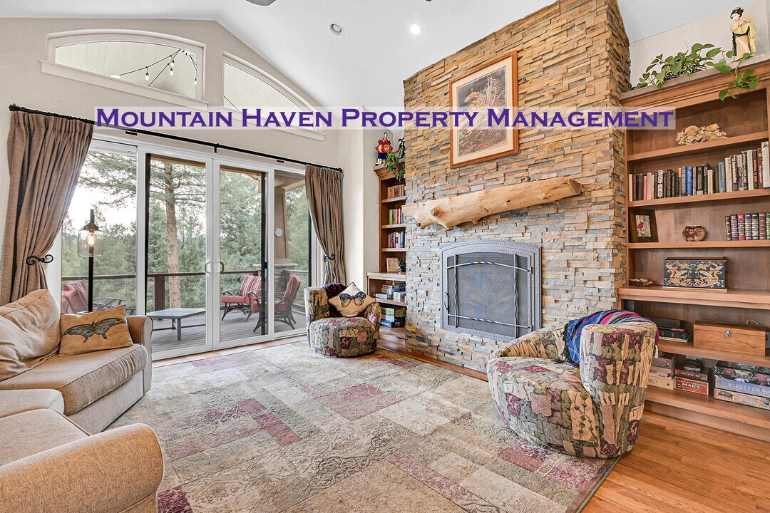 5095 White House Trail in Evergreen, CO - Building Photo