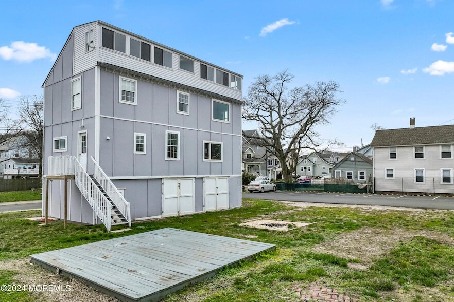 12 5th St, Unit 1 in Highlands, NJ - Building Photo