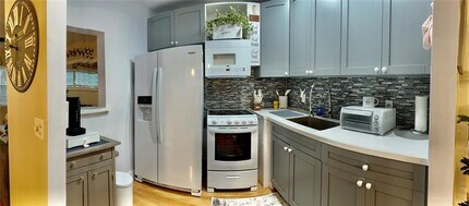 338 Oakridge S in Deerfield Beach, FL - Building Photo - Building Photo